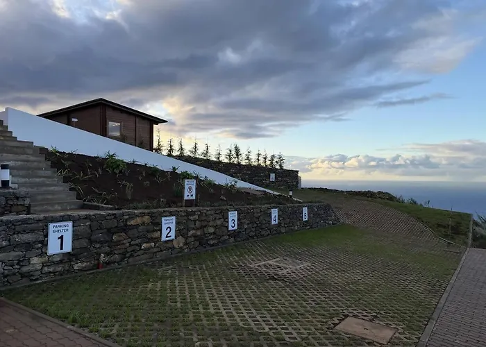 Sunset Eco Shelter 1 폰타 두 파르구